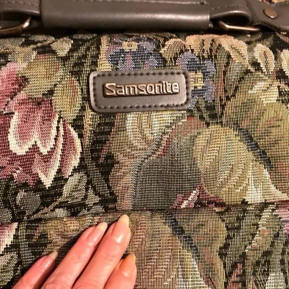 Vintage Paisley Tapestry Garment Bag - Picture 3 of 5